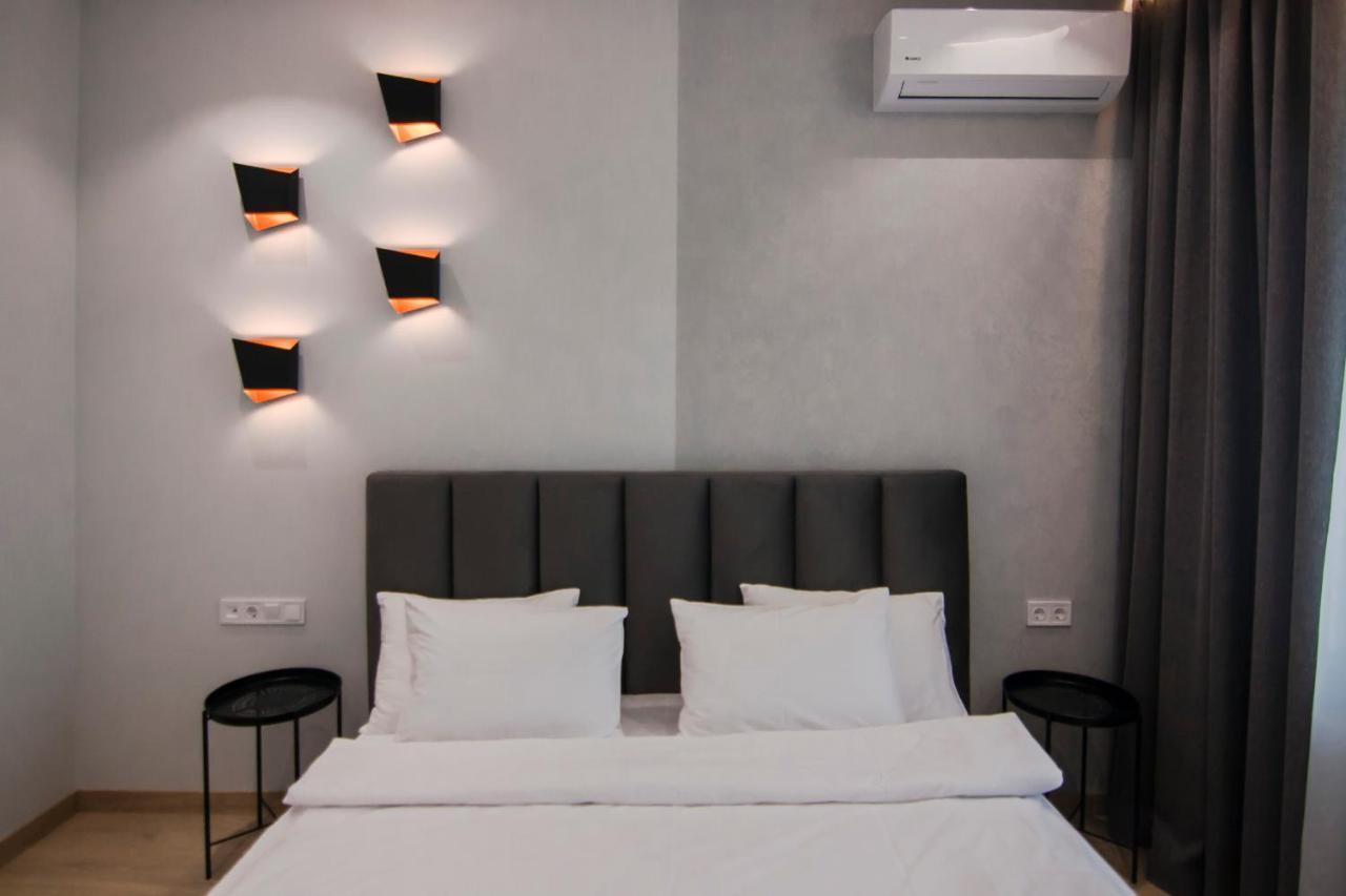 Royal Tower Residence Big Vip Apartment In Center Floor 27 Киев Экстерьер фото